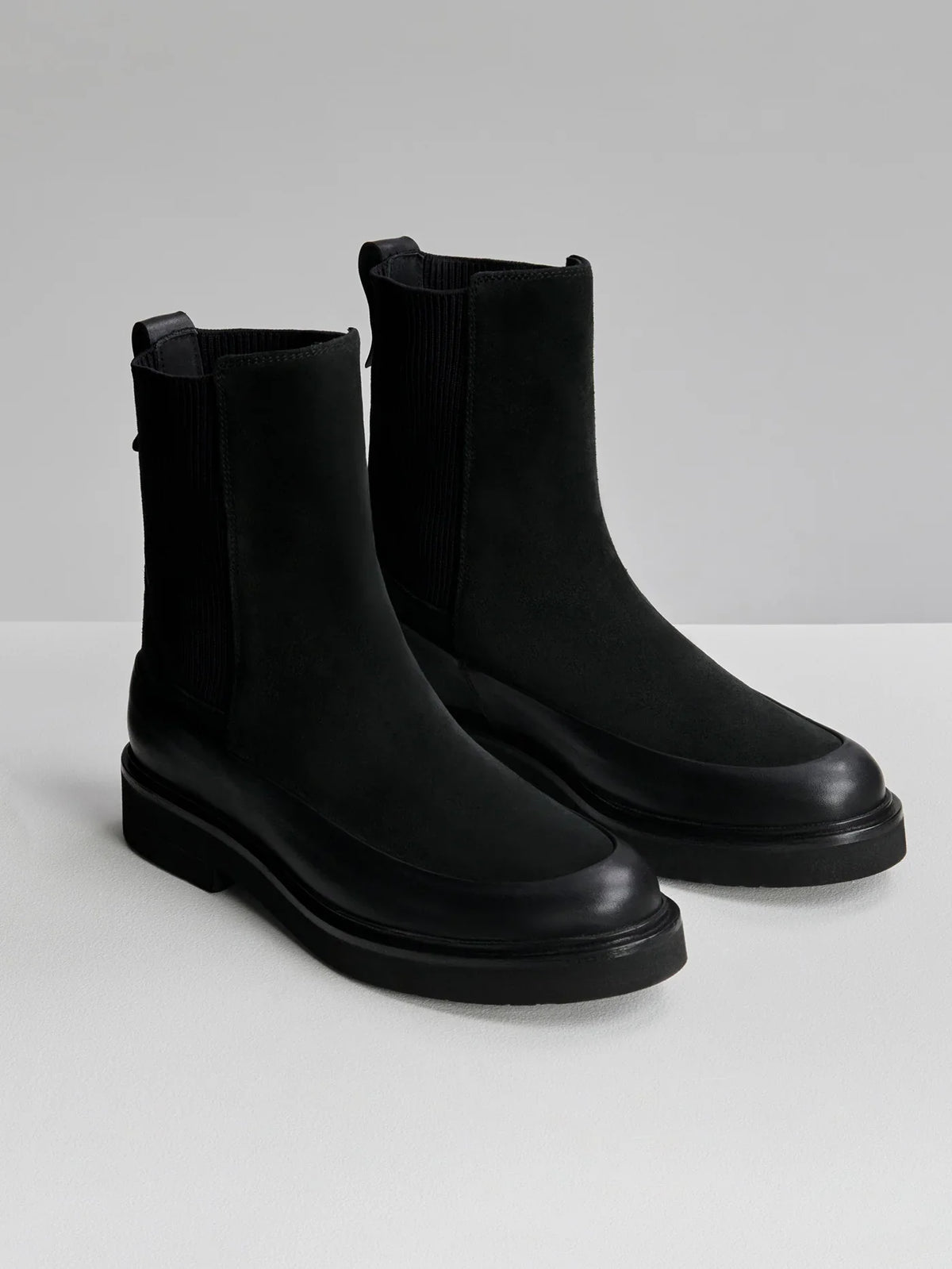 Eileen Chelsea Boot