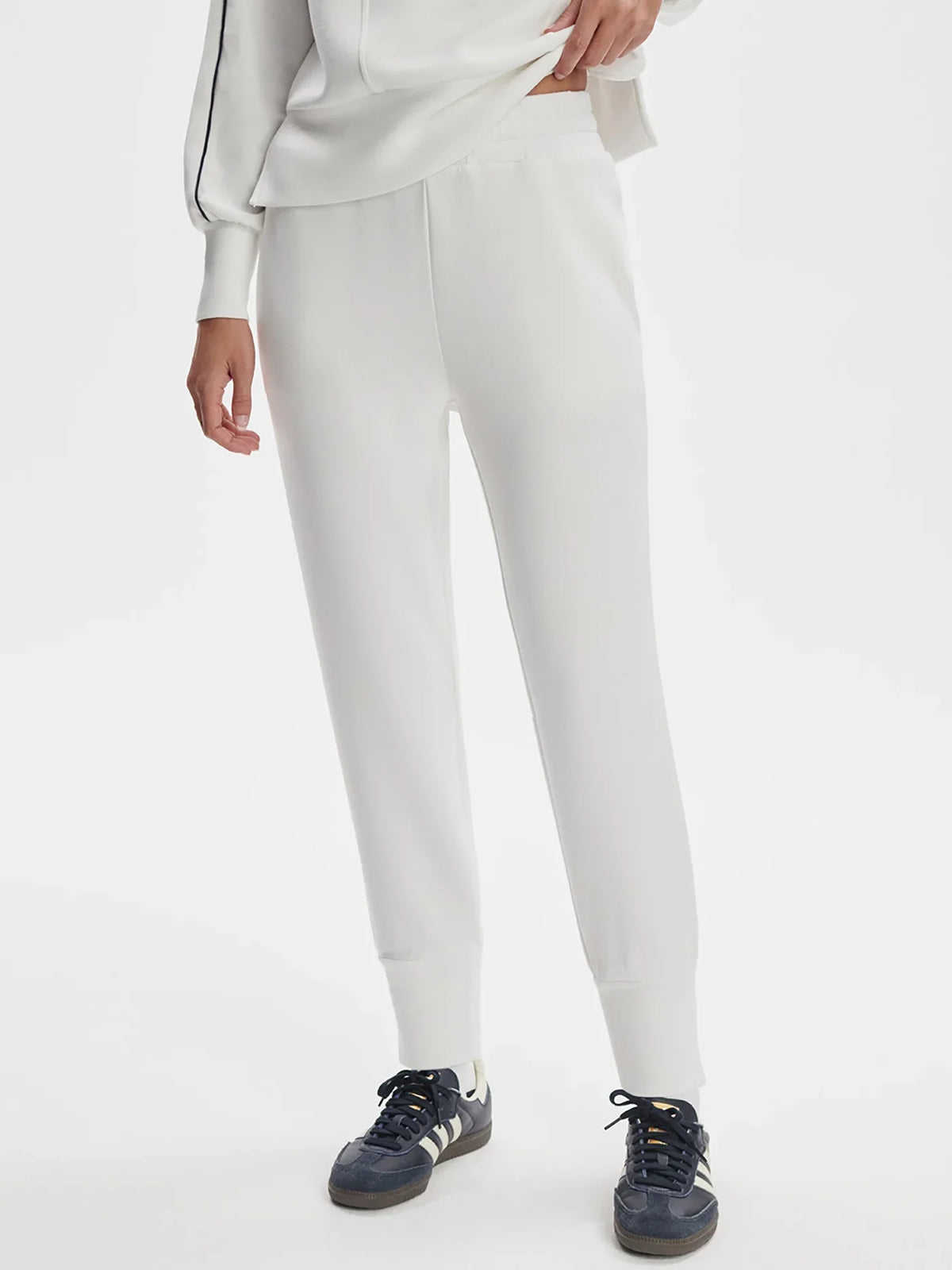 The Slim Cuff Pant 25