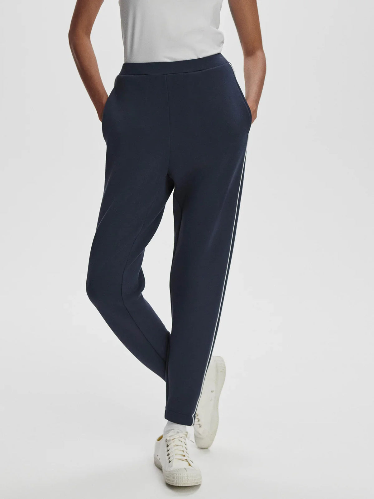 The Slim Piped Pant 27.5