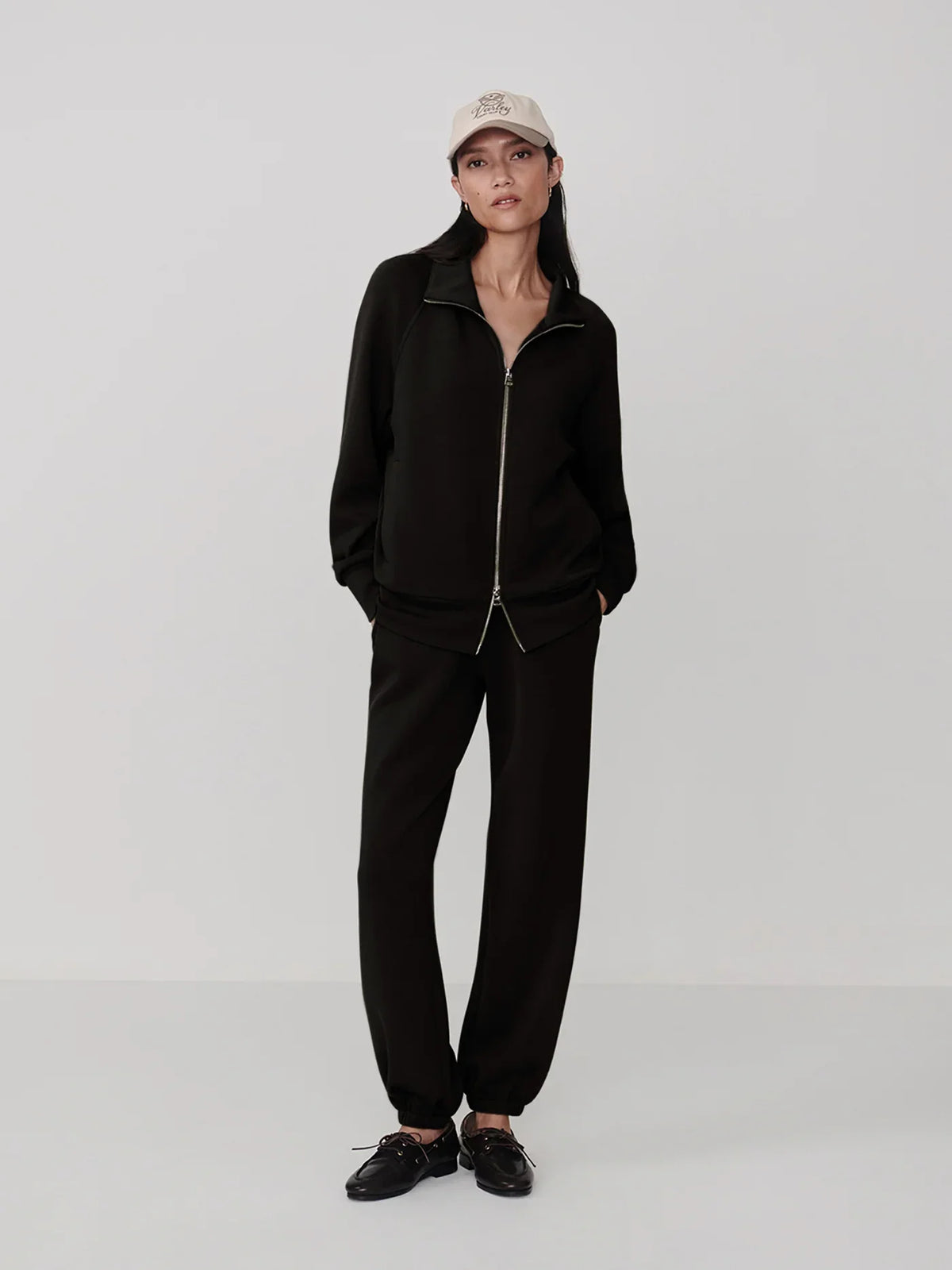The Classic Cuff Pant 28.5